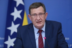 Ministar komunikacija i transporta BiH izgubio torbicu sa 20.000 evra