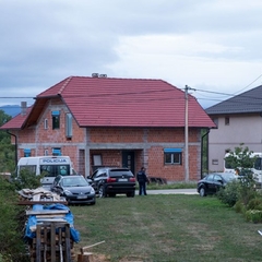 Zatekao ženu i njezinog prijatelja u kući pa ih izbo