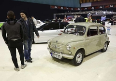 Ljubitelji četverotočkaša oduševljeni: U Sarajevu izloženi old tajmeri i drugi automobili