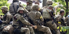 UŽIVO /VIDEO/Snimljena slovenačka isporuka;"Azov" napustio Mariupolj; Rusi zauzeli; "Ne izlazite iz domova";Smrtna kazna?;Snimljen američki mornarički ataše u Moskvi; Gostomel