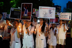 Indijski ljekari traže pravdu za ubijenu kolegicu