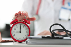 POČELO LJETNJE RAČUNANJE VREMENA! Pomjeranje sata može da donese i probleme, a evo i koje