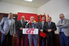 Stranke vladajuće koalicije odbile prijedlog SNSD-a da direktori ne mogu imati DIPLOME PRIVATNOG FAKULTETA