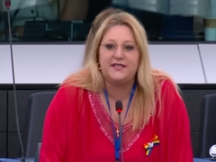 Poslanica iz Rumunije obećala da će dovesti sveštenika da "istjera đavole" iz EU parlamenta