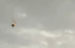 Borbeni avion ruskih Vazdušno-kosmičkih snaga srušio se u more kod Sevastopolja /VIDEO/