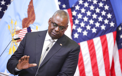 RAZGOVOR NAKON 5 MJESECI NA AMERIČKI ZAHTIJEV Šef Pentagona razgovarao sa Šojguom o ratu u Ukrajini