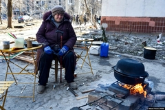 Ukrajina tvrdi: Naši građani su ruske vojnike počastili otrovanim kolačima