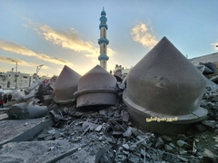 Brutalan izraelski napad na Rafah, srušena džamija i ubijeno više od 10 članova iste porodice (VIDEO)