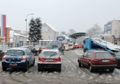 Gradiška: na prelazak granice čekanje do jutra