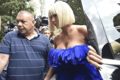 Jelena Karleuša se sutra vakciniše protiv korone “Pozivam sve da zajedno pokažemo društvenu odgovornost”