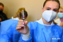 Sve više građana želi da se vakciniše protiv korone: Treća doza pogurala interesovanje za prvu