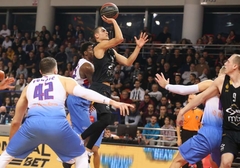 DRAMA U LAKTAŠIMA: Partizan teškom mukom do pobjede protiv Igokee