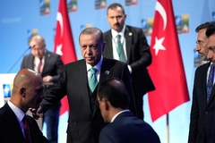 Erdogan zaigrao košarku sa poslanicima (VIDEO)