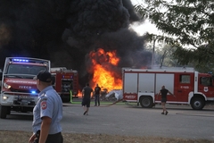 Požar u Lazarevu stavljen pod kontrolu