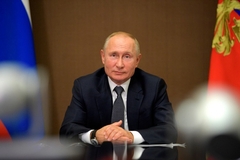 Putin: Ubrzati priznavanje vakcina