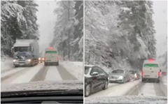 Saobraćajni kolaps na Karauli: Kamioni proklizali, automobili se jedva probijaju