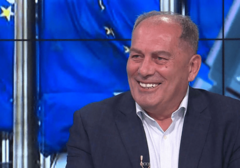 "MOJ JE ŽIVOT TUŽNA PRIČA" Mektić otkrio koja ga PJESMA najbolje opisuje