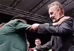 BAHATO I SRAMOTNO Bakir Izetbegović odgurnuo djeda koji ga je pokušao zagrliti (VIDEO)