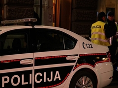 Zapaljena dva auta u Sarajevu, počniliac poznat policiji od malih nogu