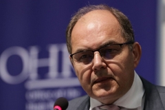 Šmit poništio Zakon o nepokretnoj imovini Srpske