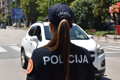 Suspendovana još dva policajca u Crnoj Gori, među njima i Veljovićeva supruga