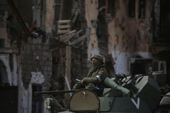 UŽIVO /VIDEO/Rusi ne dozvoljavaju evakuaciju; Bajden ima novi zahtjev; Britanska karta rata; Juriš na Azovstal