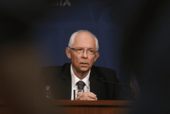 BORBA SA VIRUSOM Srbija nabavlja pola miliona vakcina protiv sezonskog gripa