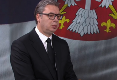 Vučić o predaji nelegalnog oružja "Vraćeno je 3.000 komada, hiljade metaka i minskih sredstava"