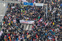 Studenti iz cijele Srbije se sreli na Sretenje: Na protest stigli pješke, biciklima, trčeći...