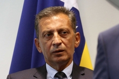 Osmica dvije godine van mandata rukovodi "tajnom službom"
