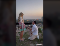 VIDEO Ženi se Novakov brat,Đorđe Đoković: Zaprosio influenserku na Kalemegdanu, zbunila se