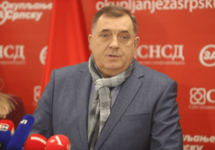 NE ŽELI NI DA GA SRETNE Dodik: Incko ili ne zna svoj posao ili je patološki lažov