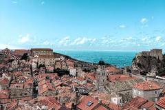 Kupila slatkiše u Dubrovniku i šokirala se računom: "45 evra za ovo?" (VIDEO)