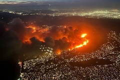 Vatra se proširila i na čuveni Hollywood Hills, požari odnijeli najmanje pet života