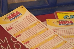 Amerikanka poslala supruga po piletinu, on se vratio s dobitnim listićem od 100.000 dolara