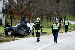 Trudnica odvezla muža na posao, pa poginula