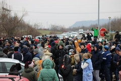 Radnici RiTE Ugljevik blokirali put: Traže smjenu uprave osim generalnog direktora