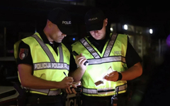 Vozilo oduzeto 25-godišnjaku iz Kaknja: Bez vozačke dozvole i sa dugom od 13.360 KM