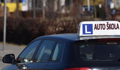 U auto-školama sve manje i kandidata i instruktora