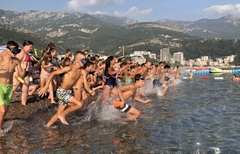 Projekat socijalizacije: Djeca iz 14 opština Srpske stigla u Bečiće