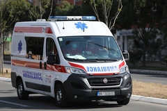 UŽAS U BEOGRADU Odlomio se dio fasade i pao na bebu