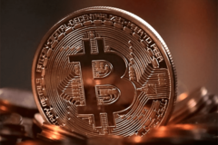 Bitcoin se oporavio od pada nakon brutalne rasprodaje