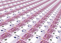 Pretresi i hapšenja u Bijeljini: Policija oduzela novac i skupocjene automobile 