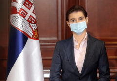 "PRVU DOZU PRIMILO 438.000 LJUDI" Brnabićeva poručila da je Srbija po stopi vakcinacije prva u regionu i druga u Evropi