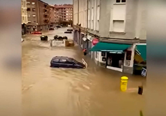 POPLAVA U ŠPANIJI: Pod vodom kuće i saobraćajnice, ima stradalih (VIDEO)