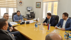 "Da nijedan glas ne bude rasut" Stevandić na izborima u Srebrenici podržao Grujičića