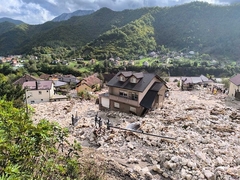 Nezvanično: Pet mrtvih u Jablanici, sumnja se da ih ima više od 20 (FOTO)