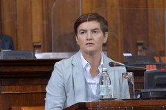 Brnabić: Upravo su razbijene prostorije SNS-a u Mladenovcu (FOTO)