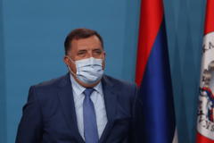 OPRAVDAN ZAHTJEV POLJOPRIVREDNIH PROIZVOĐAČA Dodik: Vjerujem da zajedno možemo naći rješenje