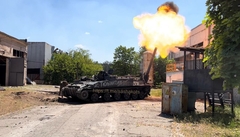 UŽIVO /VIDEO/ Rusi: "Zauzeli smo";Ruska vojska u tajnosti izvezli iz grada komandanta AZOVA; Zelenski: "Ne štede ni rakete ni bombe"; Uništena ruska kolona tehnike; Velike kolone ruskih snaga širom Donbasa